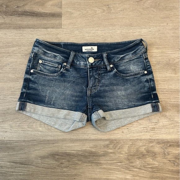 BOOTLEGGER The Real McCoy soft stretch denim jean shorts. New condition. Size 24 - Picture 5 of 5